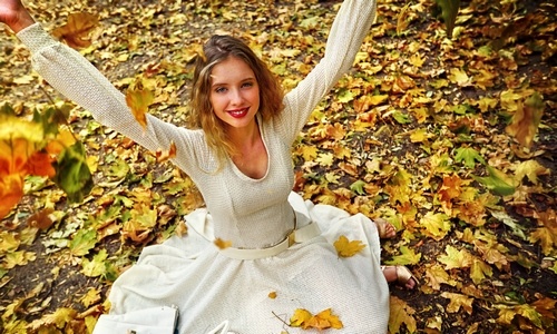 Šaty s dlhým rukávom