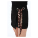 Semišová mini sukňa s nápaditým opaskom, čierna