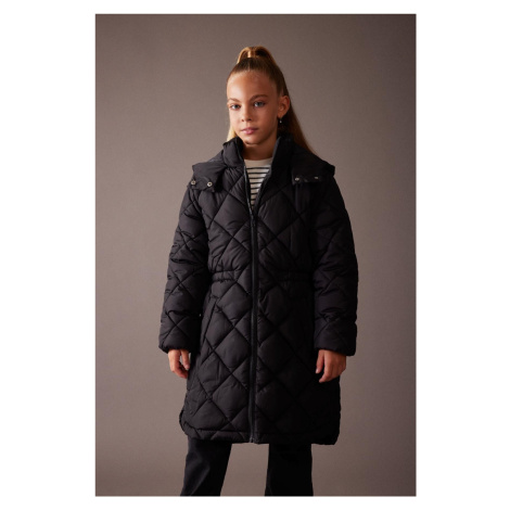 DEFACTO Girl&#39;s Water Repellent Hooded Quilted Long Coat