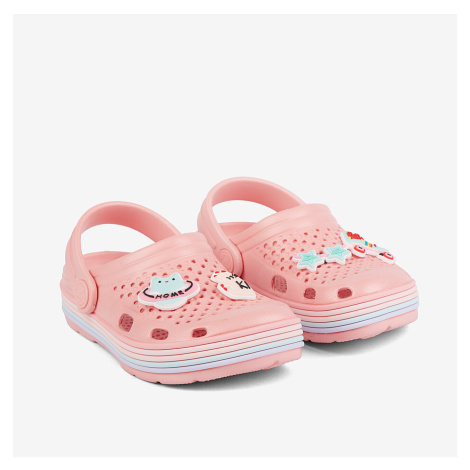 Dievčenské šľapky a žabky Coqui