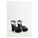 MANGO Remienkové sandále 'Queen'  čierna