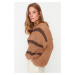 Trendyol Camel Wide Fit. A Soft Textured, Color Block Knitwear Sweater