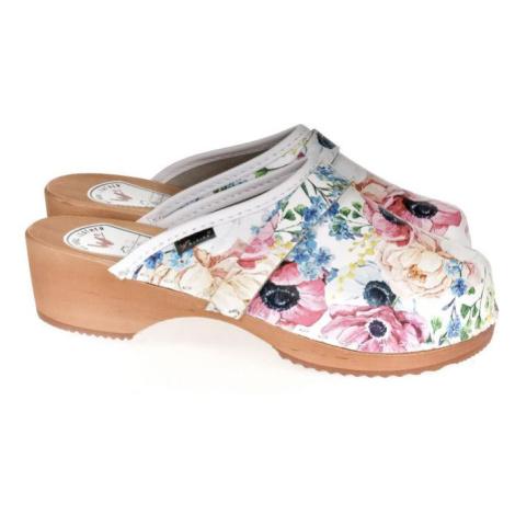 Dámske šľapky a žabky John-C