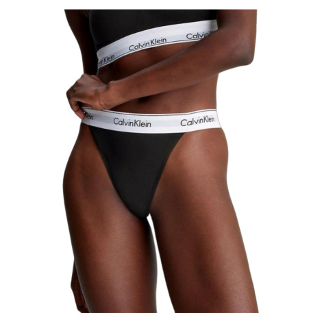 CALVIN KLEIN-STRING THONG-BLACK Čierna