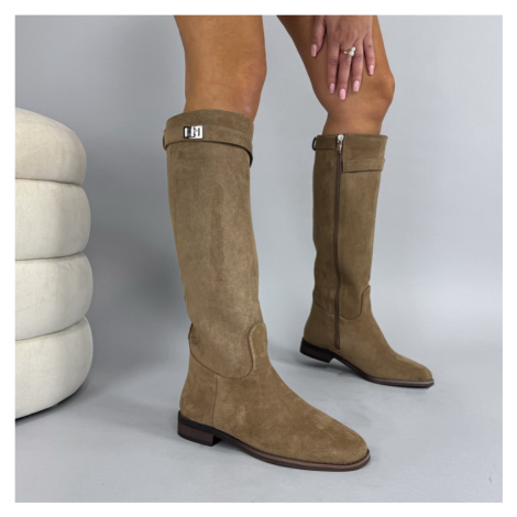 Hnedé semišové vysoké čižmy iMóda