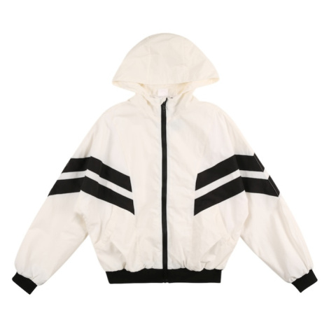 Dievčenské bundy, kabáty a kožuchy Urban Classics