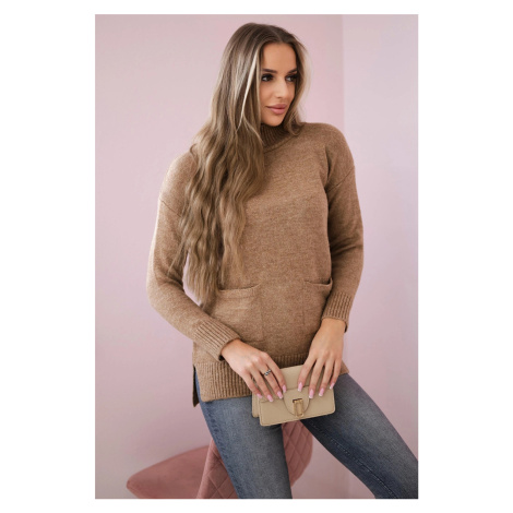 Sweater with stand-up collar camel