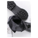 Čierne kožené členkové topánky s kapsičkou 1-25866