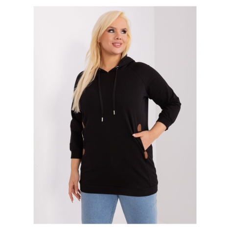 Black plus-size sweatshirt with lining