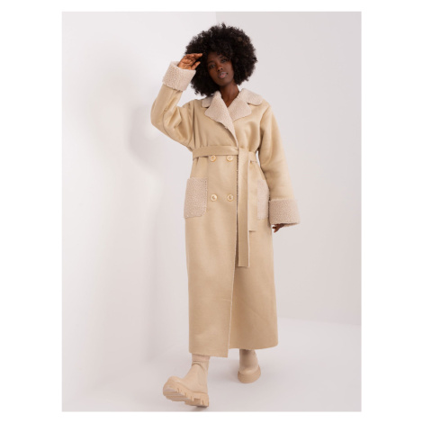 Beige winter sheepskin coat with belt