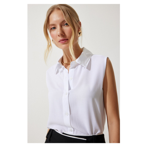 Happiness İstanbul Women's White Sleeveless Viscose Shirt