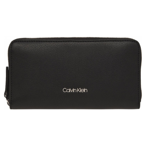 Dámske peňaženky Calvin Klein
