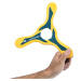Bumerang s dobrým návratom s okrajom z mäkkého materiálu znižuje riziko poranenia.