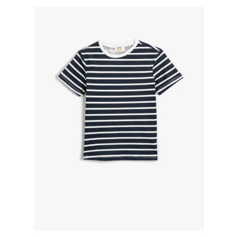 Koton Short Sleeve Striped T-Shirt. Crewneck Cotton.