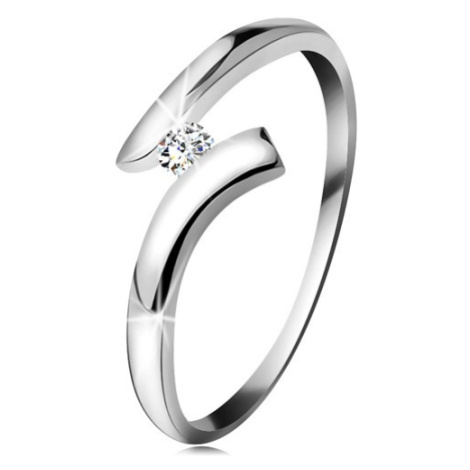 Diamantový prsteň z bieleho 14K zlata - žiarivý číry briliant, lesklé zahnuté ramená - Veľkosť: 