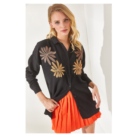 Olalook Women's Black Oversized Linen Shirt With Large Flower Embroidery