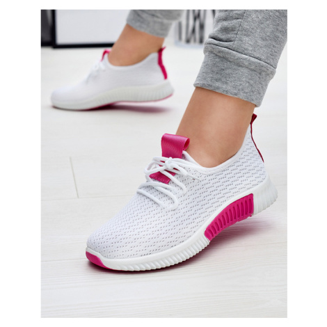 Resti White women's sports shoes with fuchsia inserts Kedeti - Footwear