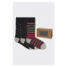 Emporio Armani Underwear Emporio Armani darčekové 3- balenie pánske ponožky - čierna/červená Veľ