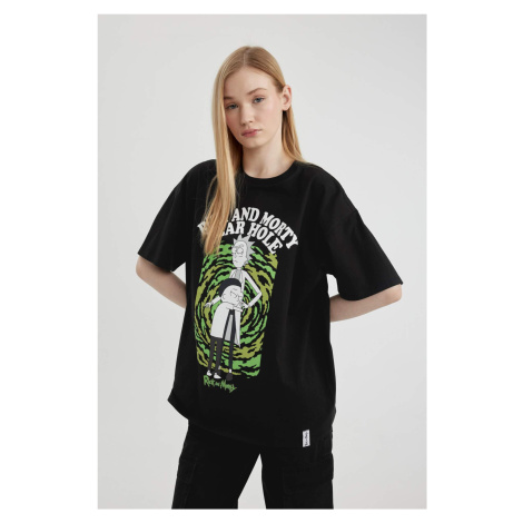 DEFACTO Oversize Fit Rick and Morty Licensed Printed Short Sleeve T-Shirt