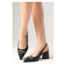 Mio Gusto Elvin Black Color Pointed Toe Heeled Shoes with Chain Accessories