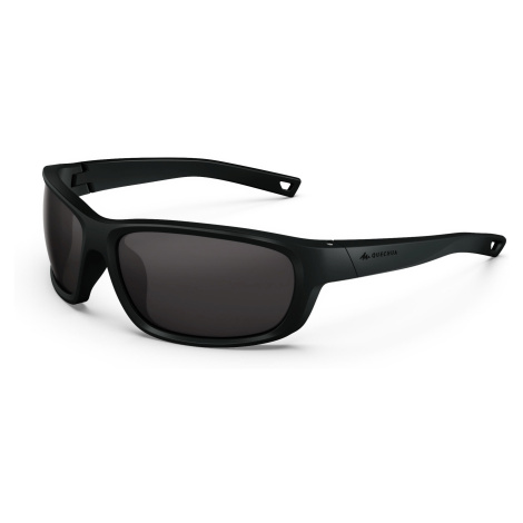 QUECHUA Turistické slnečné okuliare MH500 kategória 3 čierne ČIERNA