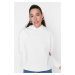 Pletená mikina Trendyol White Basic Regular / Normal Fit fleece s vnútornou kapucňou