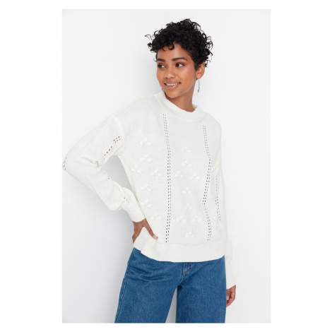 Trendyol sveter - Ecru - Regular fit