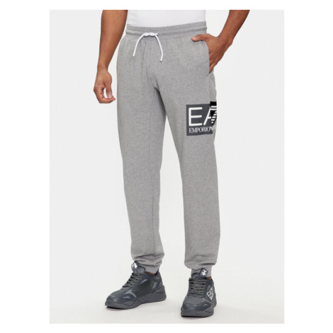 EA7 Emporio Armani Teplákové nohavice 3DPP73 PJ05Z 3905 Sivá Regular Fit