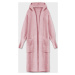 Bledo ružový dlhý vlnený prehoz cez oblečenie typu alpaka s kapucňou (M105)