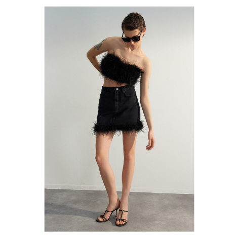 Trendyol Limitovaná Edícia Čierna Mini Džínsová Sukňa s Pierkovými Detailmi