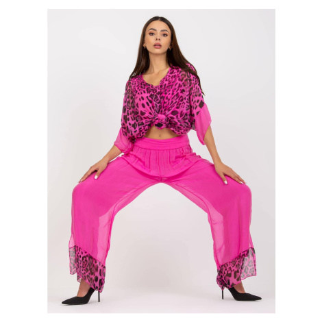 Pink wide pants in a fabric with a lining