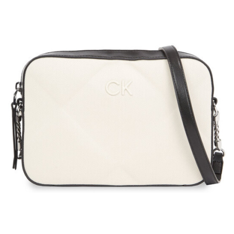 Calvin Klein Kabelka Quilt Camera Bag_Canvas K60K611892 Biela