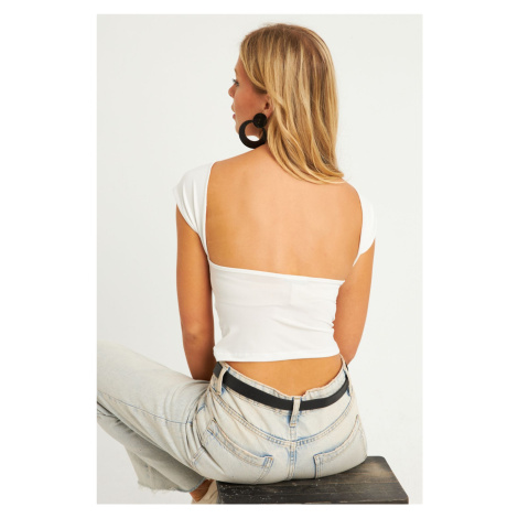 Cool & Sexy Women's Ecru Backless Blouse