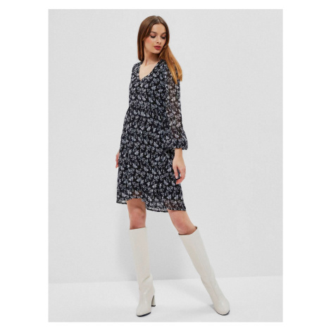 Flared dress with a floral pattern Moodo