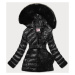 Lesklá čierna zimná bunda s machovitou kožušinou (W674)