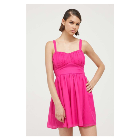 Šaty Abercrombie & Fitch ružová farba, mini, áčkový strih