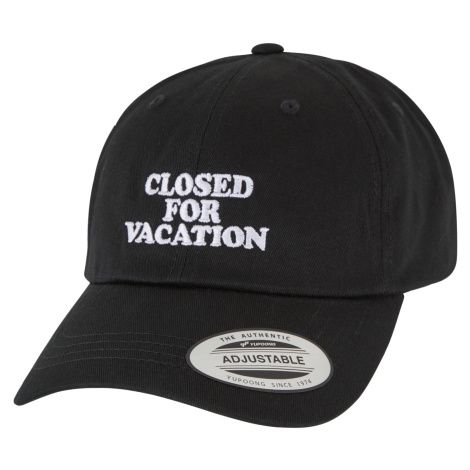 Kšiltovka Closed For Vacation Dad Cap mister tee