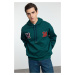 Trendyol Emerald Green Oversize/Wide Cut Sweatshirt with Letter Patch and Embroidery Detail