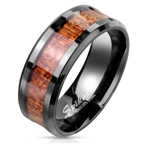 Oceľový prsteň v čiernej farbe - prúžok s dreveným motívom, hladká číra glazúra - Veľkosť: 70 mm