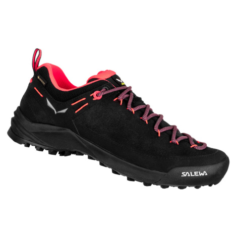 Salewa Wildfireleather GTX Black/Fluo Coral, EU ½ Dámske topánky