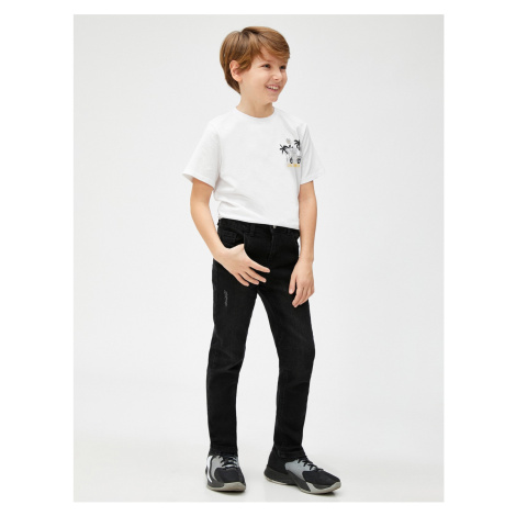 Koton Jeans Straight Leg Normal Waist - Straight Jeans with an Adjustable Elastic Waist.