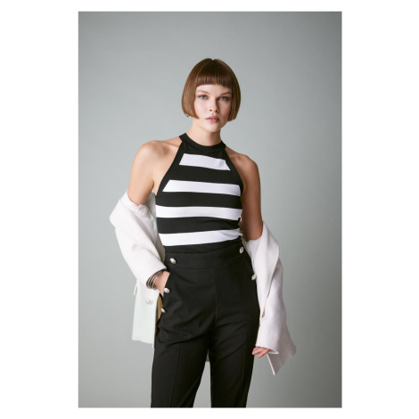 DEFACTO Fitted Striped Barbell Neck Undershirt