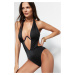 Trendyol Black Balconette Inverted V Underwire plavky s vysokými nohami