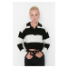 Trendyol Black Jemná textúrovaná Farba Blok Pletený sveter
