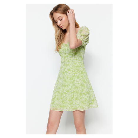Trendyol zelený balónový rukáv tkané šaty