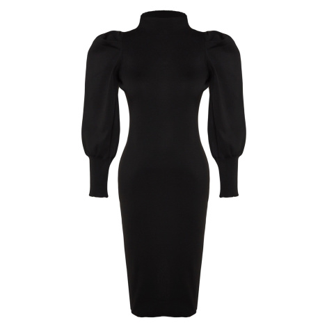 Trendyol Curve Black Sleeve Detailné svetrové šaty