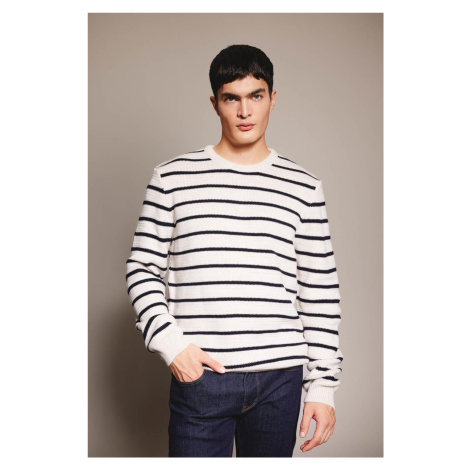 DEFACTO Standard Fit Regular Cut Striped Crew Neck Knitwear Sweater