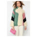 Trendyol béžová jemná textúrovaná farba blok pletený sveter