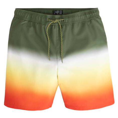 Plážové šortky s farebným prelivom z recyklovaného polyesteru bonprix