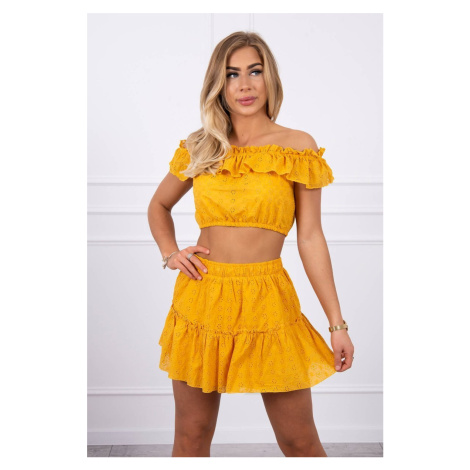 Embroidered set with mustard without shoulders